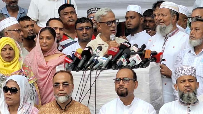 নির্বাচন বানচালের চেষ্টাকারীরা প্রধান উপদেষ্টার কাছাকাছি রয়েছে: ফারুক